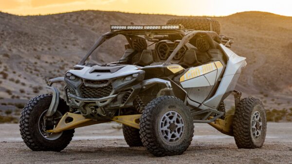 2024 Can-Am Maverick R First Look: An Unrivaled Off-Road UTV - Image 14