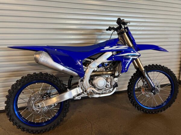 2025 Yamaha YZ450F Team Yamaha Blue - Image 2