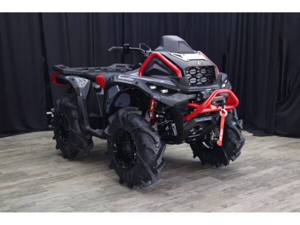 2025 Can-Am Outlander X mr 1000R Granite Grey & Legion Red - Image 4