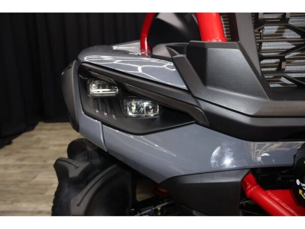 2025 Can-Am Outlander X mr 1000R Granite Grey & Legion Red - Image 8