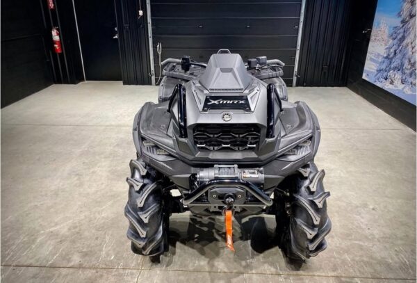 2025 Can-Am Outlander XMRX 1000R-Carbon Fiber Edition - Image 6